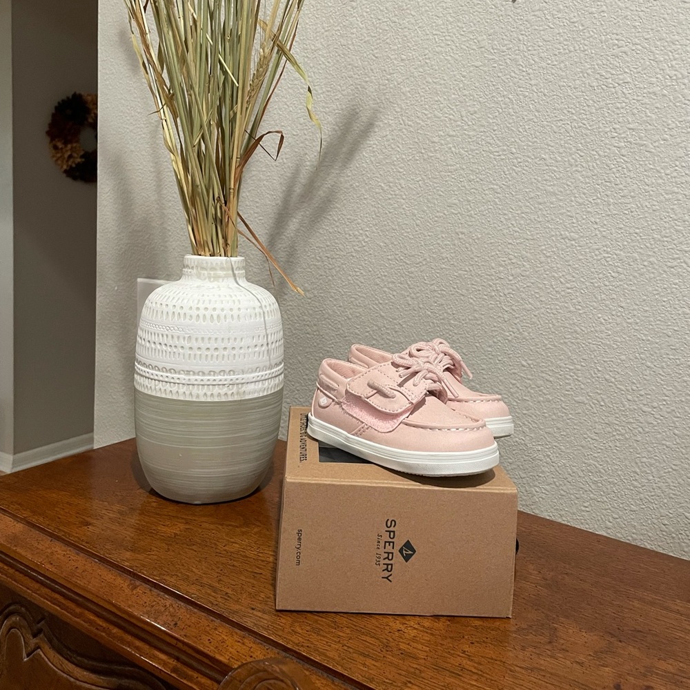 Toddler girls slip-on Sperry’s
